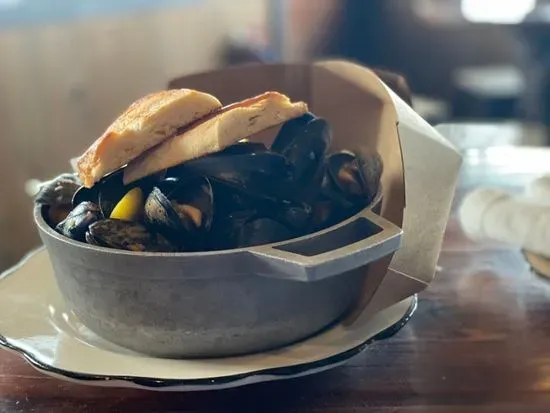 Classic Mussels