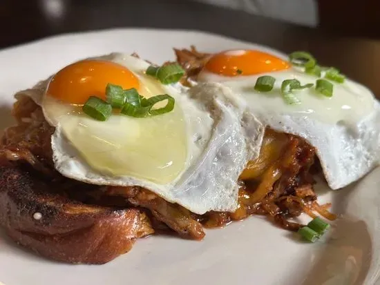 BBQ Pulled Pork Fresnch Toast