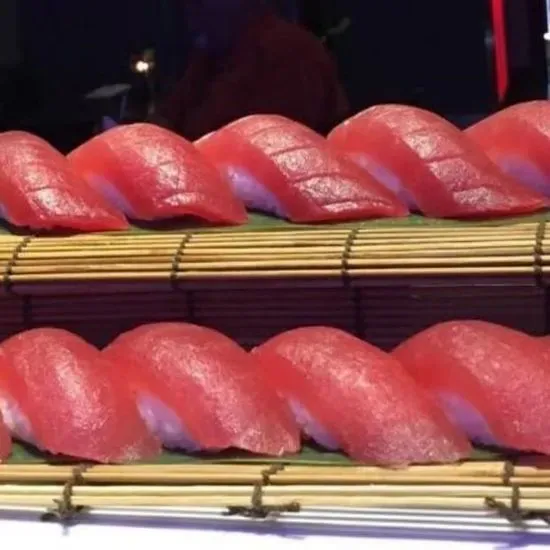 Sushi All Tuna