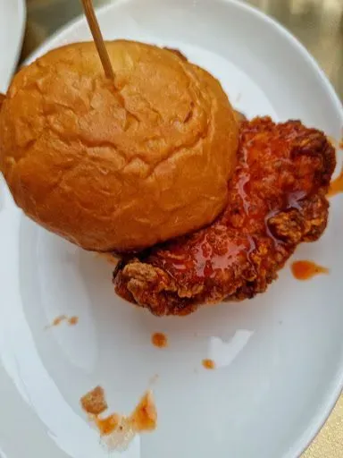 SPICY CHICKEN SANDWICH
