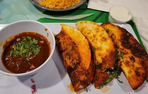 Quesabirria Tacos & Ramen