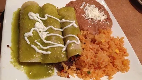 78. Enchiladas Verdes O Rojas