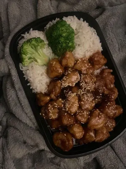 C.20  Sesame Chicken Combo