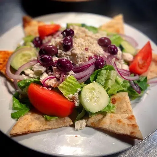 Greek salad w/chix 