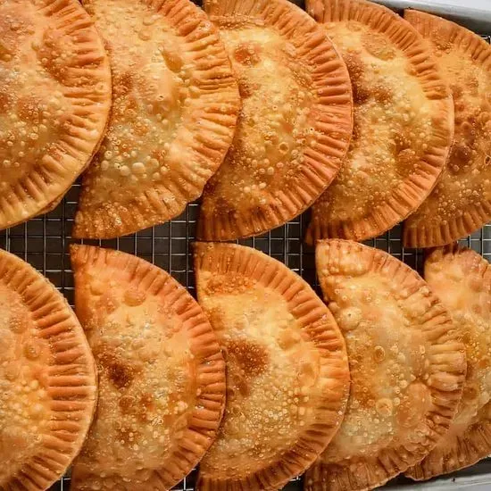 Empanadas(chiken or beef)