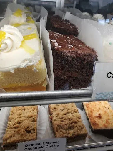 Assorted Cake Slices