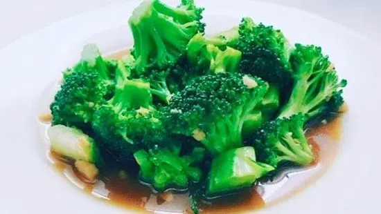 V5. Broccoli with Garlic Sauce