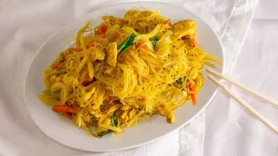 C10. Roast Pork Lo Mein