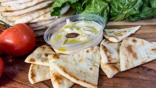 Hummus w/ Pita Breads