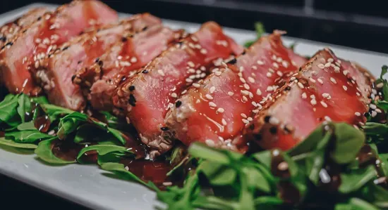 SESAME TUNA