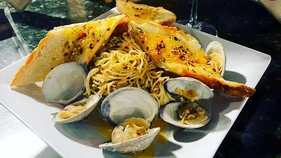 Clams & Pasta Italiano