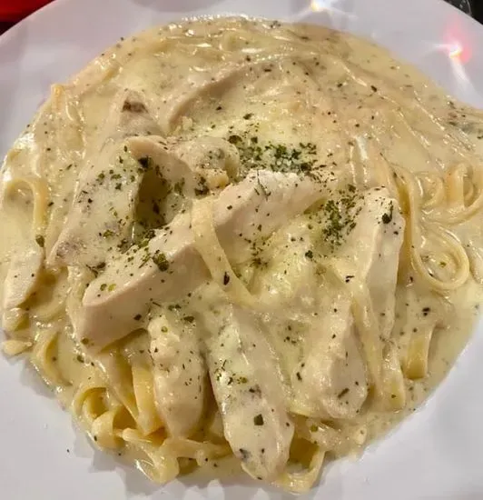 Fettuccine Alfredo