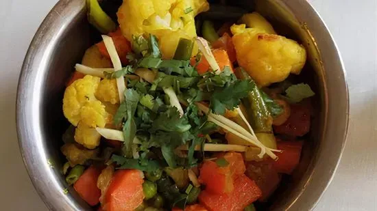 M-032. Aloo Gobhi