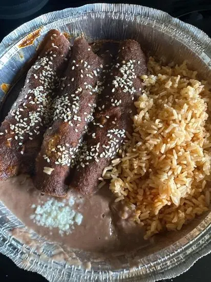 Enchiladas De Mole