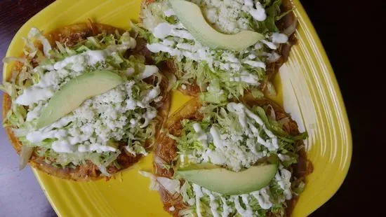 Tinga Tostada