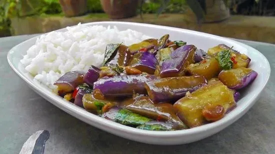 Pad Ma Kua (Spicy Egg Plant)