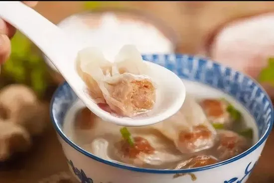 chinese seafood wonton