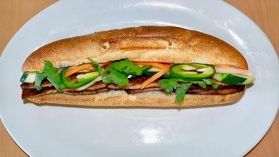 B2. Banh Mi Thit Nuong