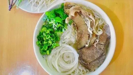 P15. Pho Tai, Gau