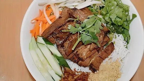 V2. Bun Thit Nuong