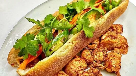 B1. Banh Mi Ga Nuong