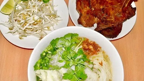 N16. Hu Tieu Suon Nuong