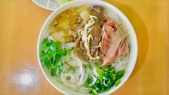 P12. Pho Tai, Nam, Gan