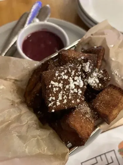 Crispy Bread Puddin' Bites