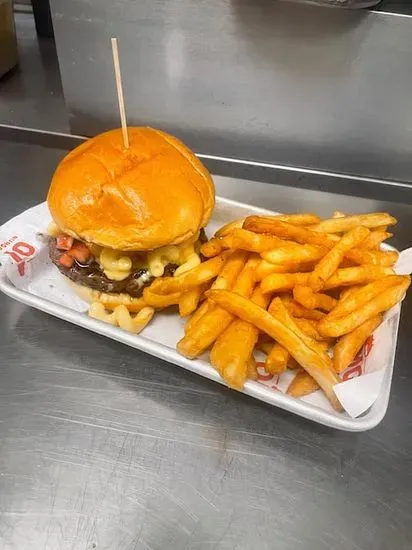 Mac ‘n Cheese Burger