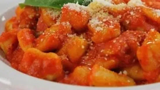 Gnocchi Alla Vincenzo’s Filetto Di Pomodoro