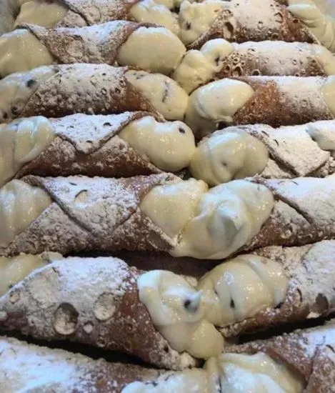 Large Cannoli