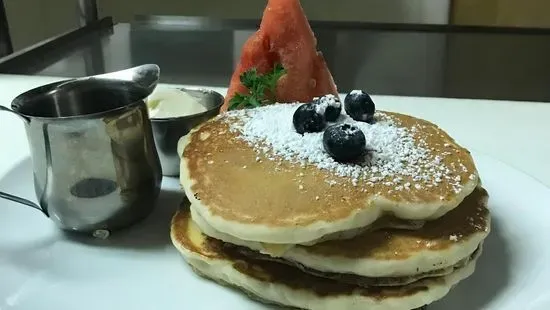 Blueberry or Chocolate Chip Pancakes