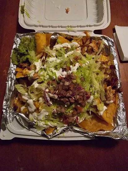 Nachos with meat