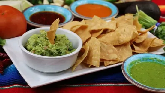 Chips & Guacamole