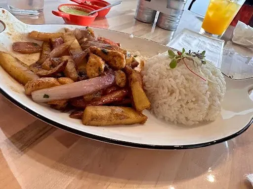 Lomo Saltado