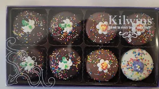 8pc Chocolate Oreo Assortment