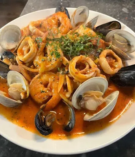 Seafood Arrabbiata