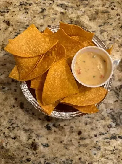 Chips N Queso