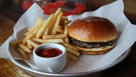 Hamburger & Fries