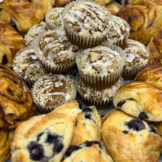 Assorted Mini Pastry Tray
