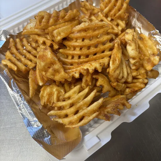 Waffle Fries & Toppings