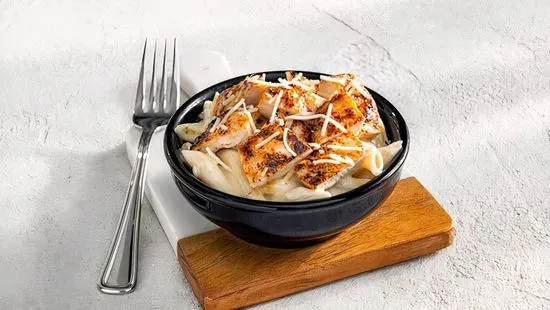 Pepper Pals® Cheesy Chicken Pasta