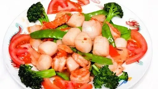Steamed Scallop, Shrimp & Mixed Veg