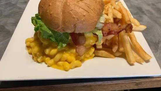 Mac-N-Cheeseburger