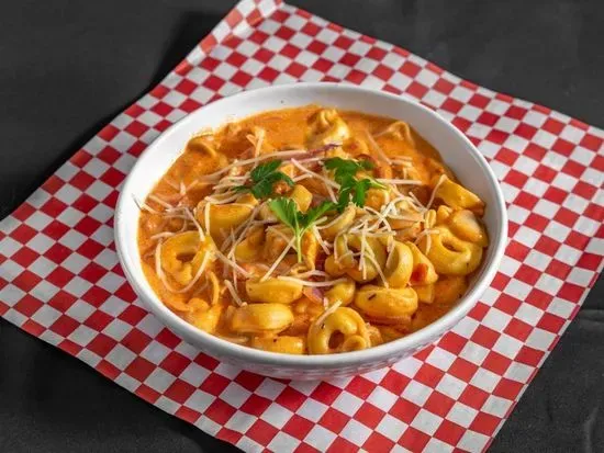 Tortellini Salsa Rosa Pasta