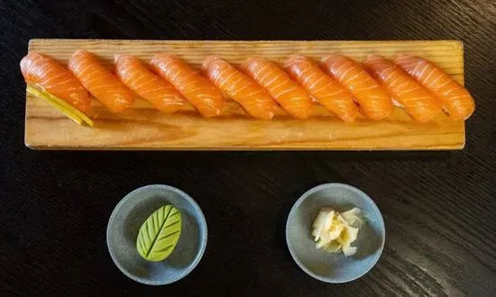 10pc Salmon Nigiri