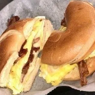 Eggs on a Bagel