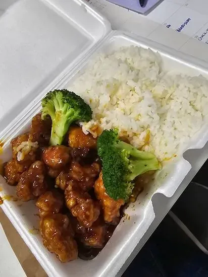 general tso's chicken lunch