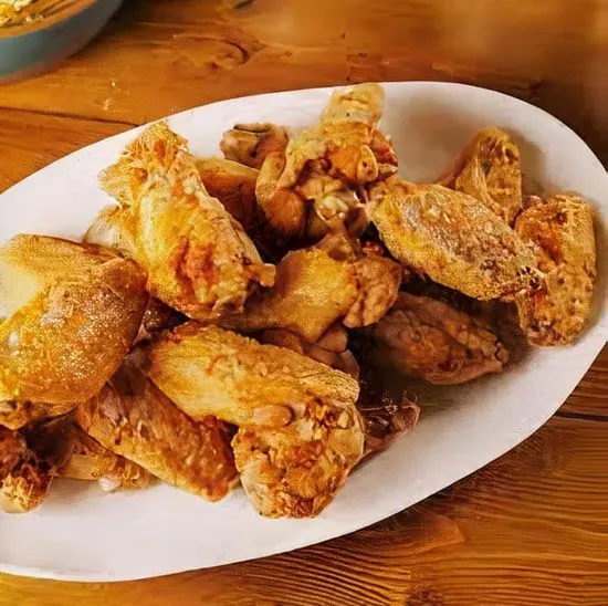 9. Fried Chicken Wings (8)