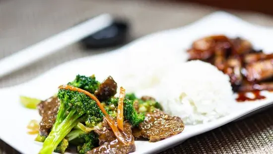 Chicken & Broccoli Beef